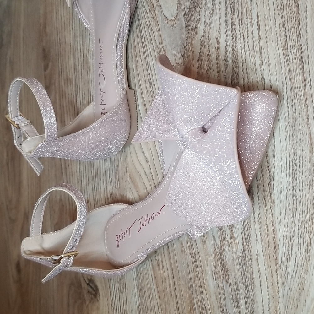 Betsey Johnson Nobel Ballet Champagne Shimmer Ankle Strap Flats Girls 13